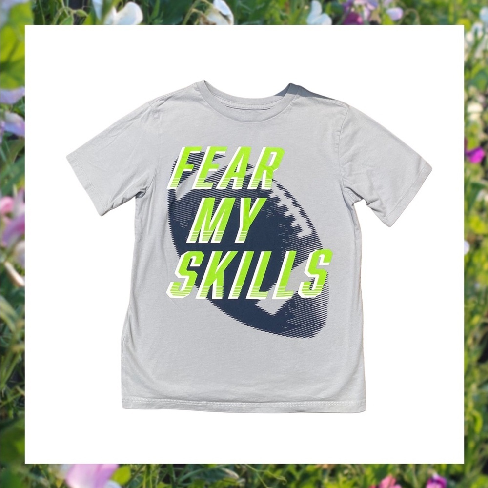 Children's Place Boy's Fear my Skills Football T-shirt. Size M 7/8.